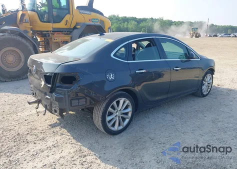 2014 Buick Verano Leather Group z USA, uszkodzony, nr VIN 1G4PS5SK2E4195566